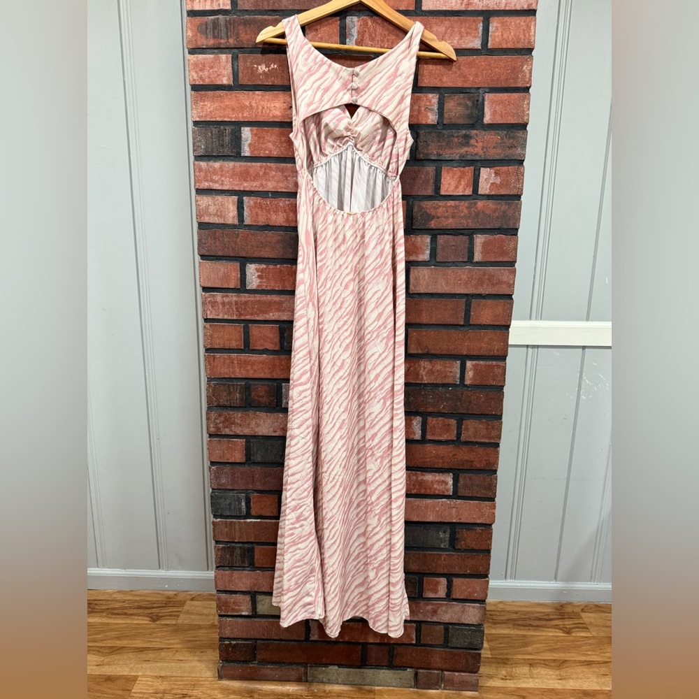 Zebra-Striped Cover-Up Maxi Dress - Picture 7 of 14